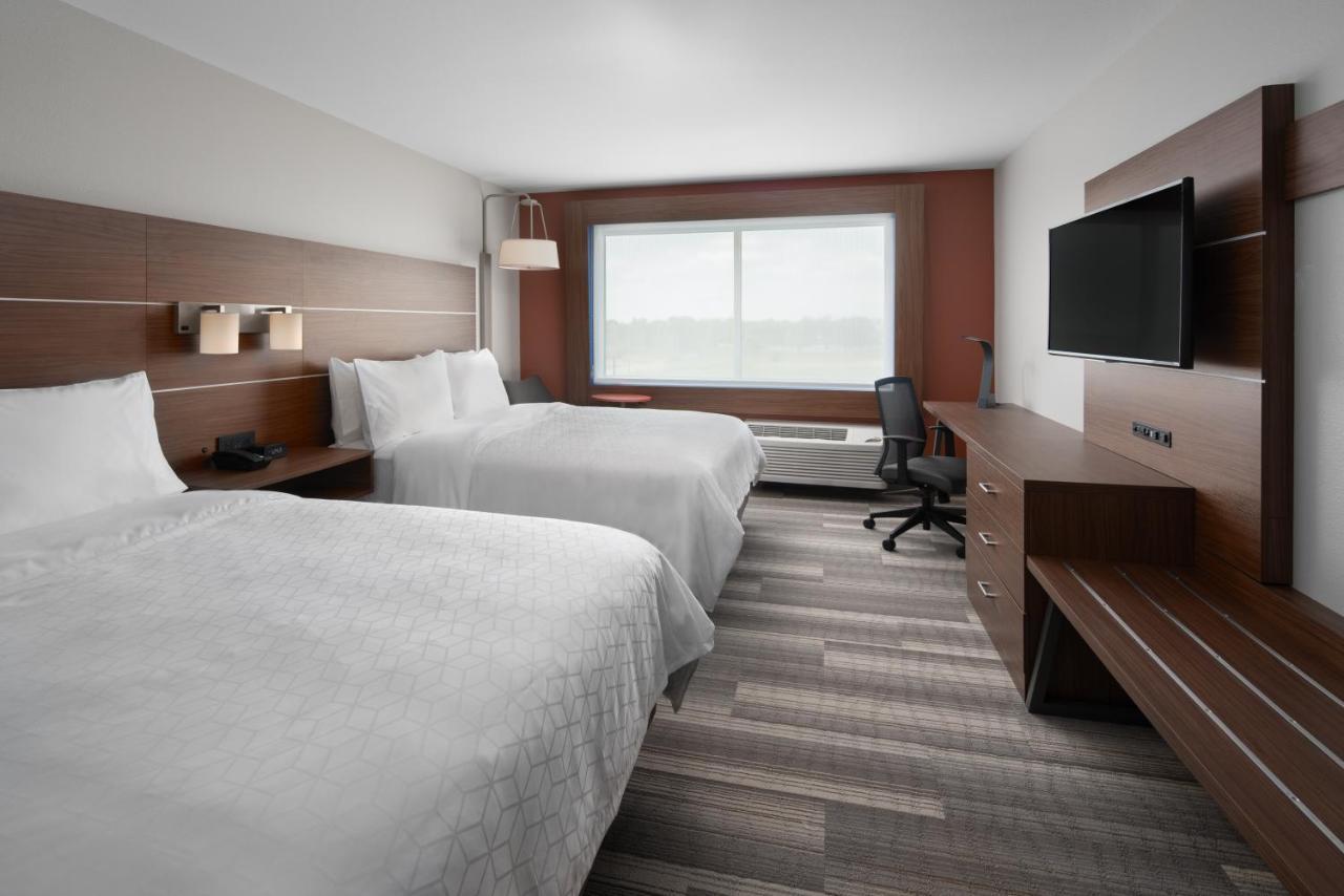 Holiday Inn Express & Suites - Elkhorn - Lake Geneva Area By Ihg Exterior photo